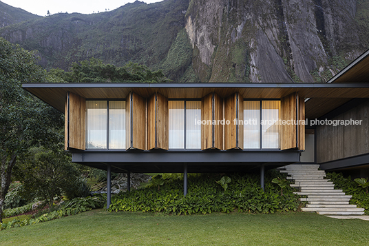 casa rbr bernardes arquitetura