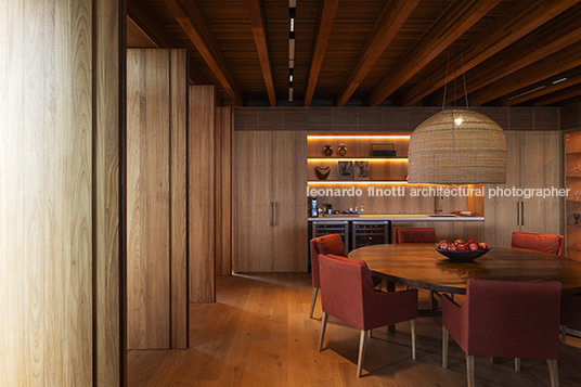 casa membeca lagos bernardes arquitetura