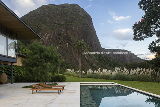 casa rbr bernardes arquitetura
