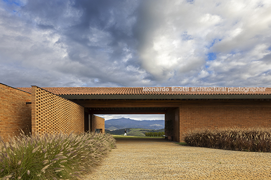 casa membeca lagos bernardes arquitetura