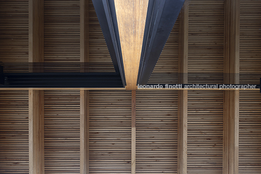 casa mlc jobim carlevaro arquitetos