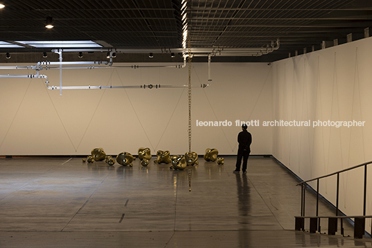 fluxos at mube laura vinci