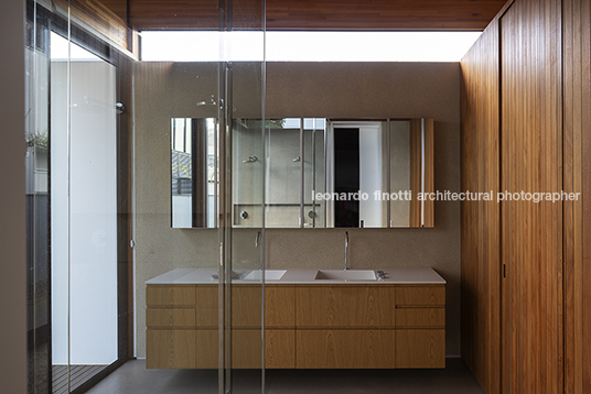 casa mlc jobim carlevaro arquitetos