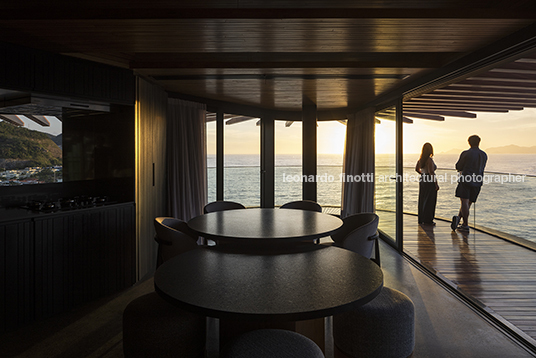 casa nave mareines arquitetura