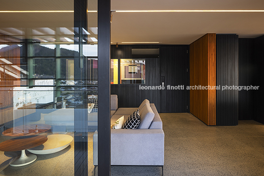 casa nave mareines arquitetura