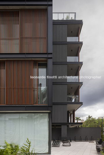 edifício pátio jurerê ark7 arquitetos