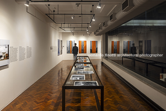 leonardo finotti: são paulo, multiplicidade - caixa cultural agnaldo farias