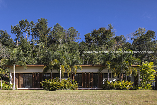 residência mondesir tiago freire