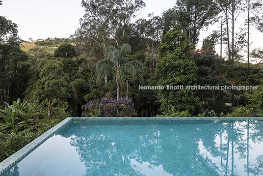 residência mondesir tiago freire