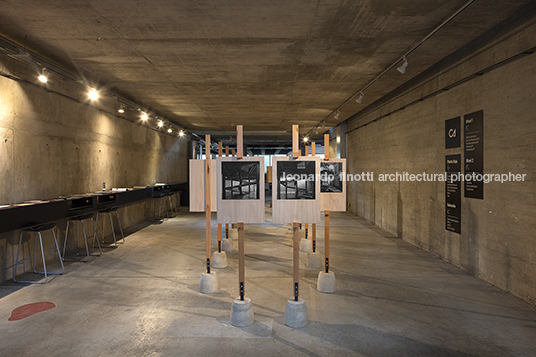 lina por finotti - espacio de cultura 3 plazas del colegio de arquitectos anibal mangoni