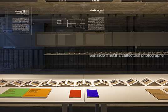 lina por finotti - espacio de cultura 3 plazas del colegio de arquitectos anibal mangoni