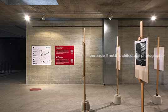 lina por finotti - espacio de cultura 3 plazas del colegio de arquitectos anibal mangoni