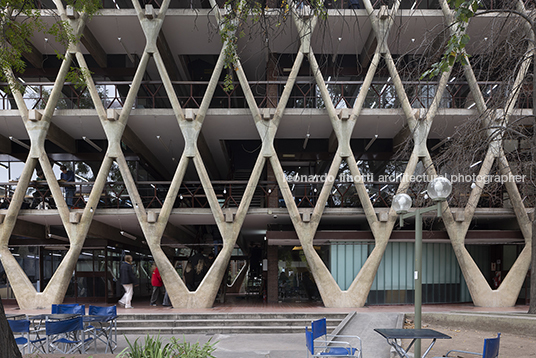 facultad de arquitectura de la um enrico tedeschi