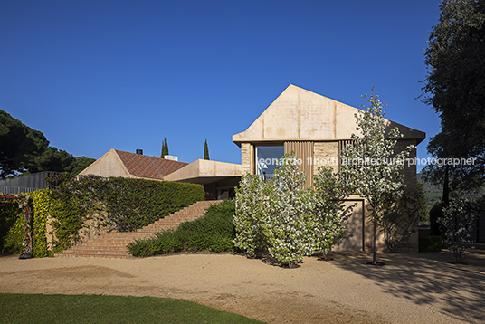 estancia catalunia bosshard vaquer architekten