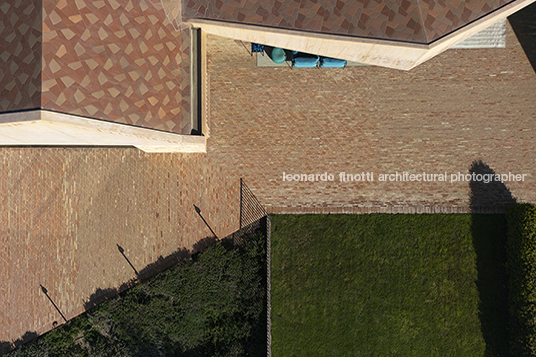 estancia catalunia bosshard vaquer architekten