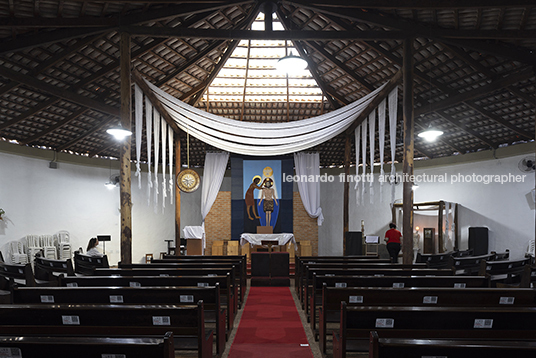igreja espirito santo do cerrado lina bo bardi
