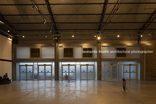 sesc campinas ícaro de castro mello