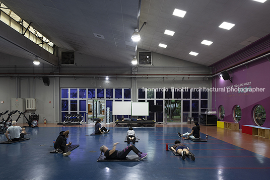 sesc campinas ícaro de castro mello