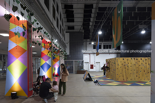 sesc campinas ícaro de castro mello