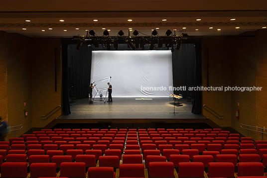 sesc rio preto ícaro de castro mello
