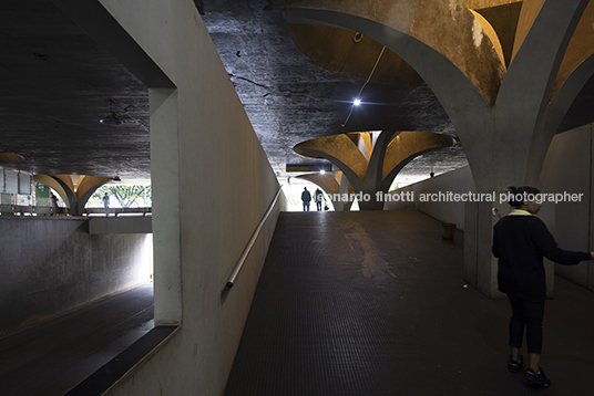 rodoviária de jaú vilanova artigas