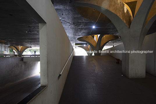 rodoviária de jaú vilanova artigas