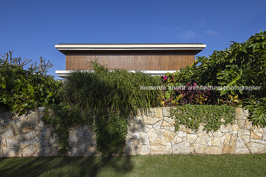 casa jf jobim carlevaro arquitetos