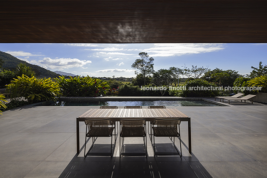 casa jf jobim carlevaro arquitetos