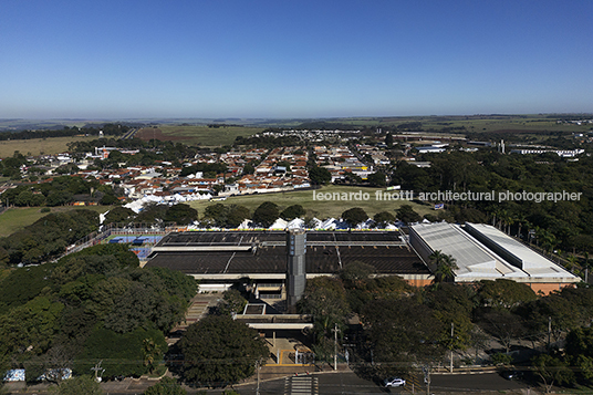 sesc araraquara abrahão sanovicz