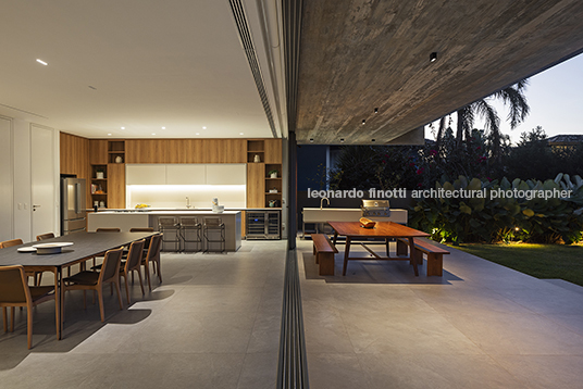 casa carol horn marchetti bonetti