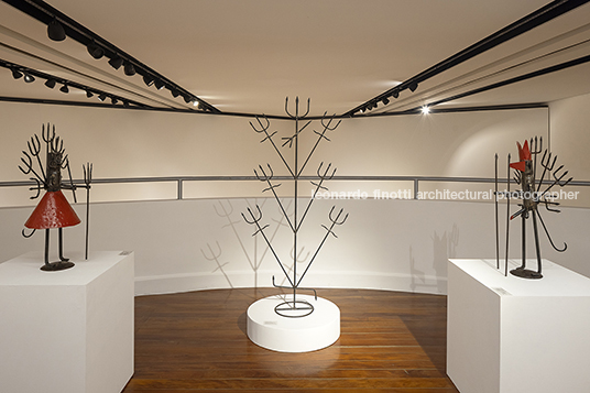 exposição josé adário - museu inimá de paula 
